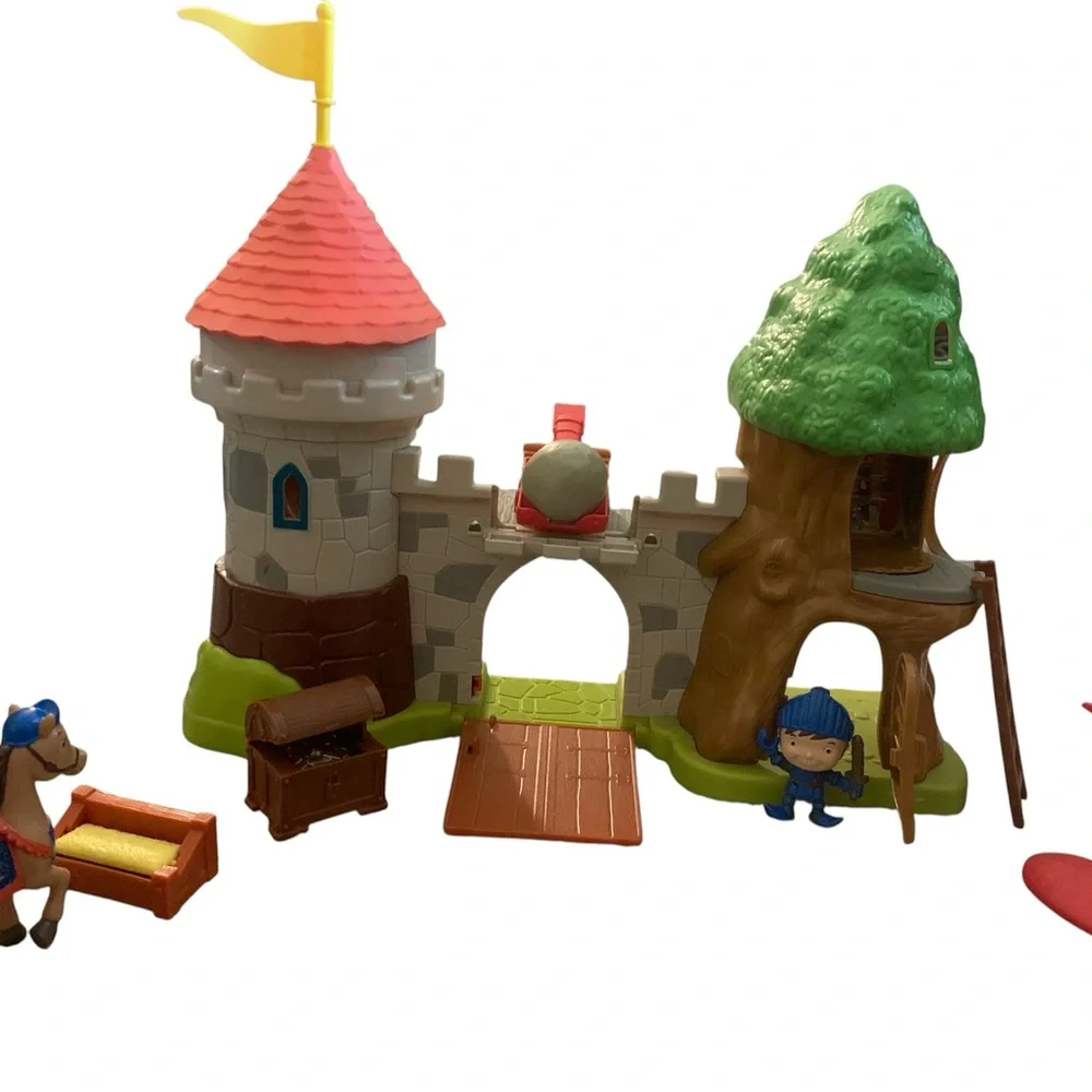 Mike The Knight Adventure Castle Playset with Figures